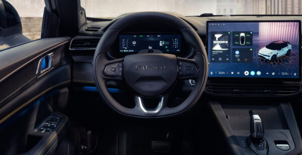 lynk & co 01 interior heyrenting