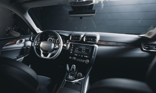 lynkco 02 interior heyrenting