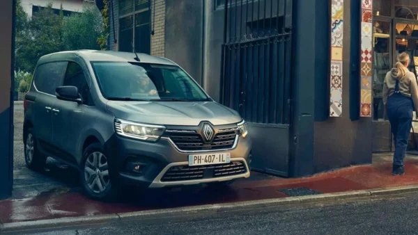 renting renault kangoo
