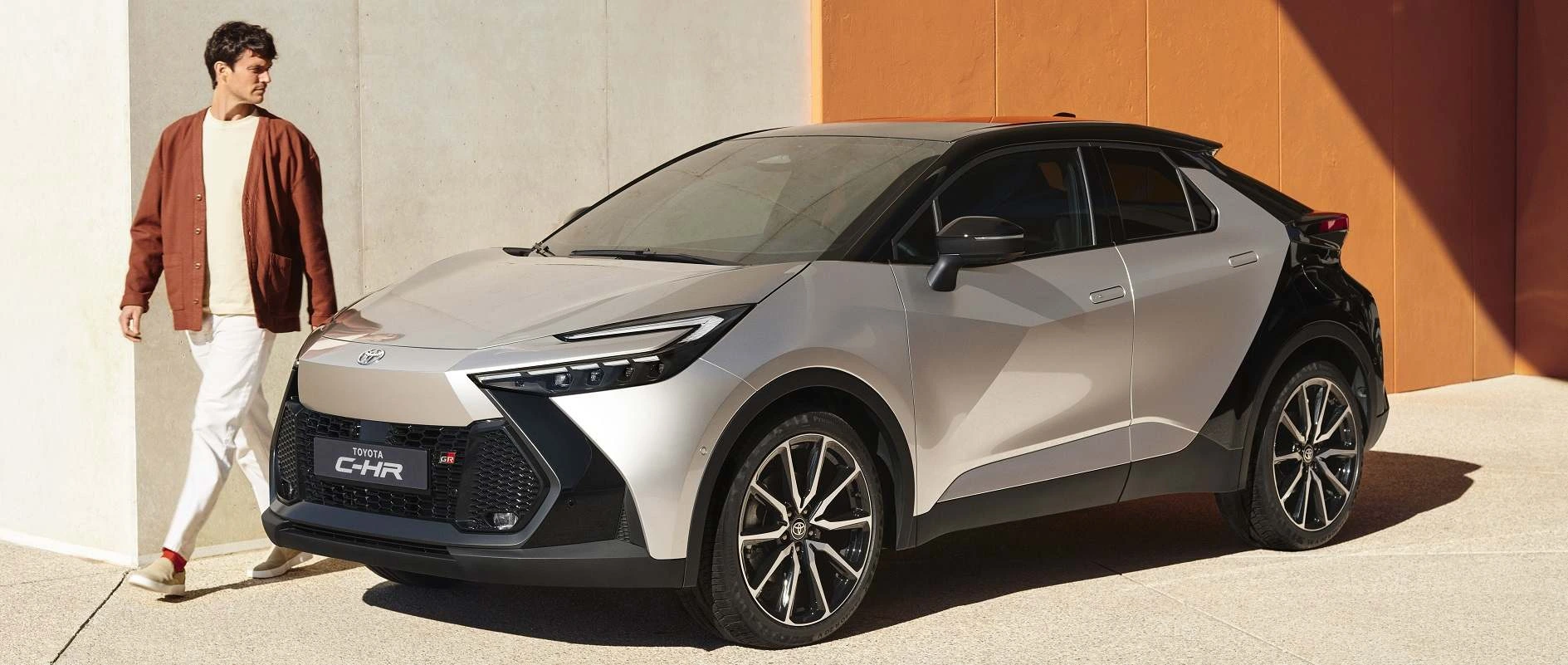 renting toyota ch-r
