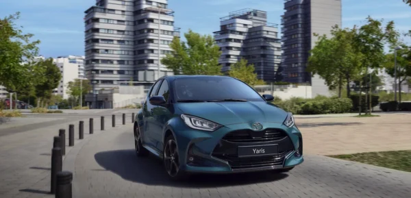 renting toyota yaris