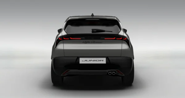 alfa romeo junior trasera