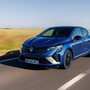renting renault clio