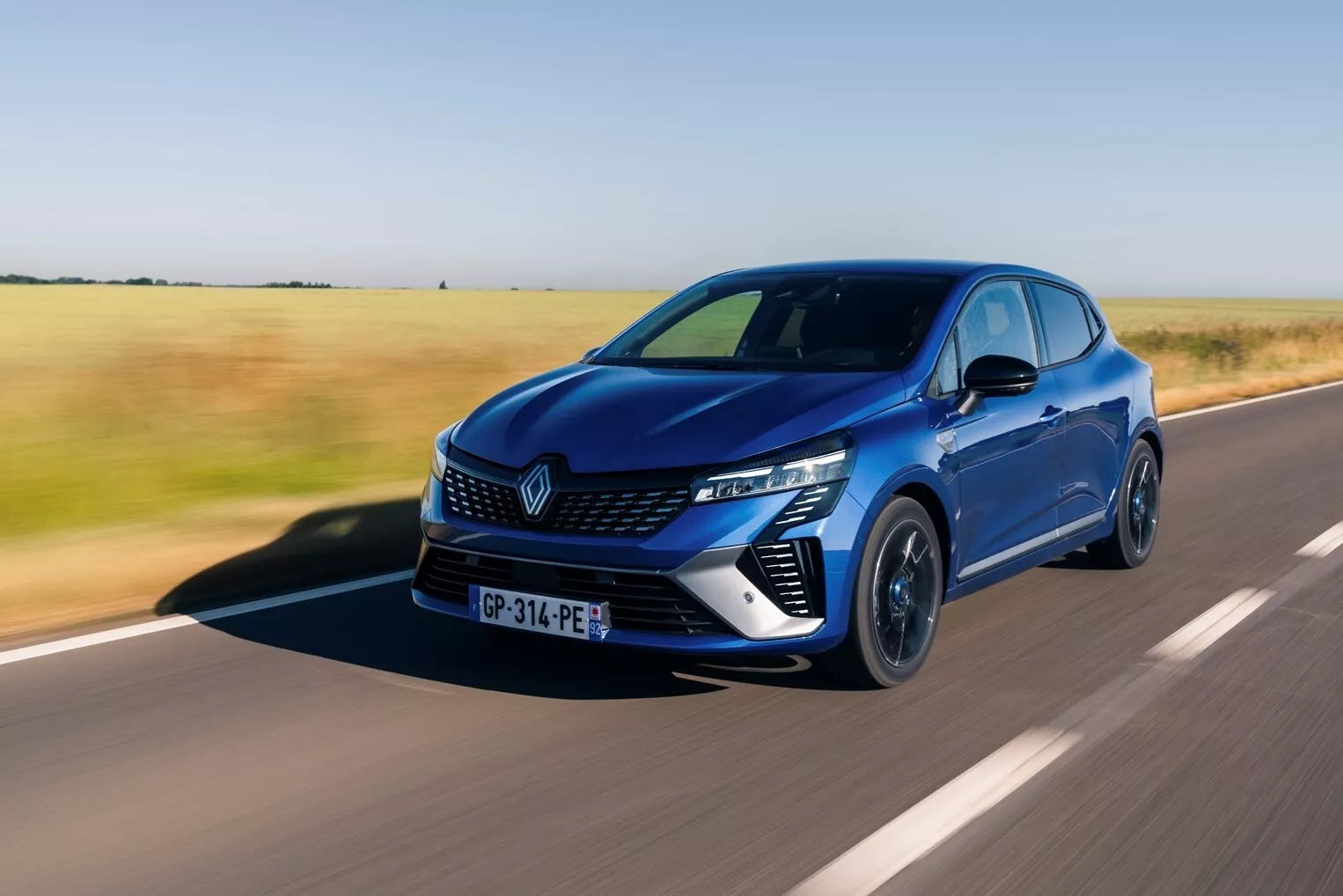 renting renault clio