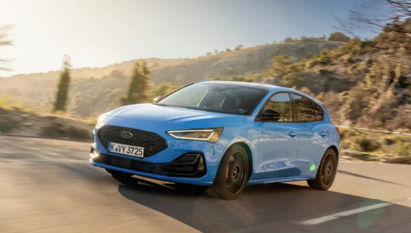 renting ford focus