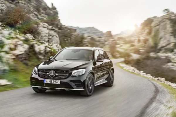 Mercedes-Benz GLC 220d 4MATIC 2 renting mercedes glc